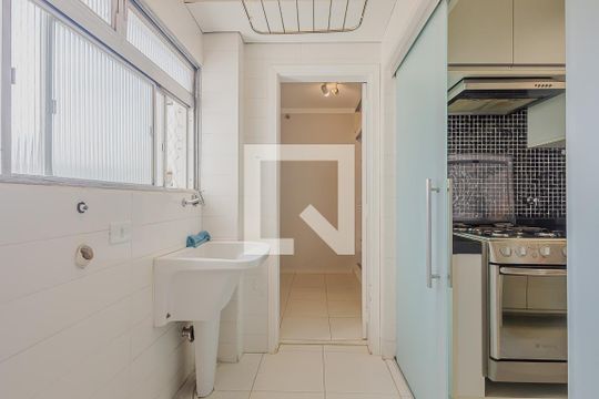 Área de Serviço de apartamento para alugar com 2 quartos, 100m² em Pinheiros, São Paulo