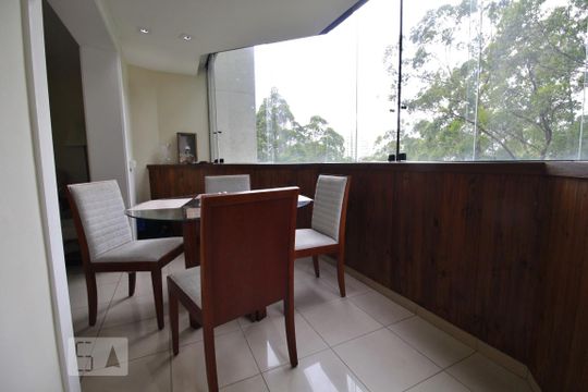 Varanda de apartamento para alugar com 2 quartos, 90m² em Vila Andrade, São Paulo