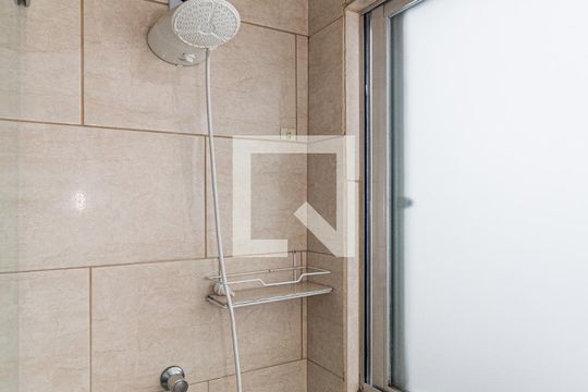 Banheiro da Suíte de apartamento para alugar com 3 quartos, 120m² em Centro Histórico, Porto Alegre