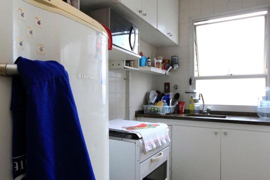 Cozinha de apartamento para alugar com 1 quarto, 48m² em Bela Vista, São Paulo