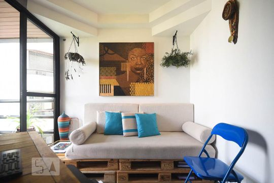 Sala de apartamento à venda com 1 quarto, 43m² em Vila Suzana, São Paulo