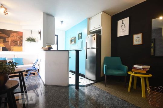 Sala de apartamento à venda com 1 quarto, 43m² em Vila Suzana, São Paulo