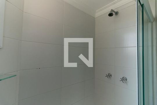 Banheiro da Suíte de apartamento para alugar com 2 quartos, 62m² em Vila Guarani (z Sul), São Paulo