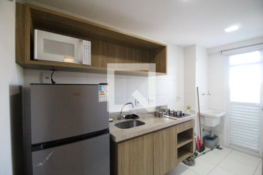 Cozinha de apartamento para alugar com 2 quartos, 68m² em Jacarepaguá, Rio de Janeiro