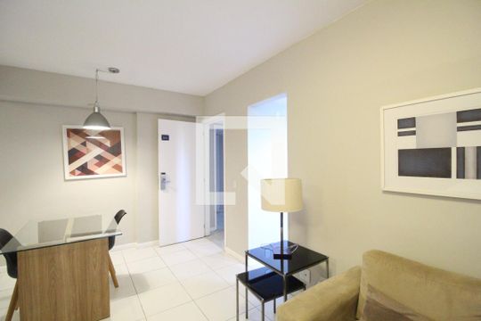Sala de apartamento para alugar com 2 quartos, 68m² em Jacarepaguá, Rio de Janeiro