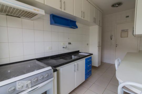 Cozinha de apartamento à venda com 2 quartos, 74m² em Vila Progresso, Guarulhos