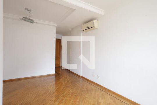 Sala de apartamento para alugar com 2 quartos, 66m² em Vila Andrade, São Paulo