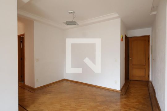 Sala de apartamento para alugar com 2 quartos, 66m² em Vila Andrade, São Paulo