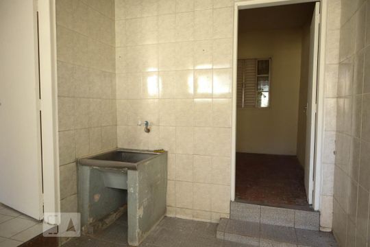 Área de Serviço de casa para alugar com 3 quartos, 152m² em Jardim Ana Maria, Jundiaí
