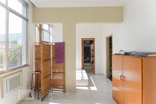 Suíte de apartamento à venda com 3 quartos, 140m² em Tijuca, Rio de Janeiro