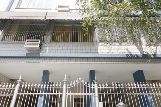 Fachada de apartamento à venda com 3 quartos, 140m² em Tijuca, Rio de Janeiro