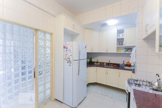 Cozinha de apartamento à venda com 3 quartos, 140m² em Tijuca, Rio de Janeiro