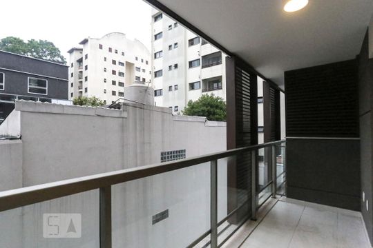 Varanda de kitnet/studio para alugar com 1 quarto, 31m² em Pinheiros, São Paulo