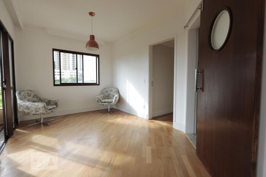 Sala de apartamento à venda com 4 quartos, 170m² em Jardim Monte Kemel, São Paulo