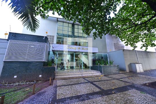 Fachada de apartamento para alugar com 2 quartos, 70m² em Setor Pedro Ludovico, Goiânia