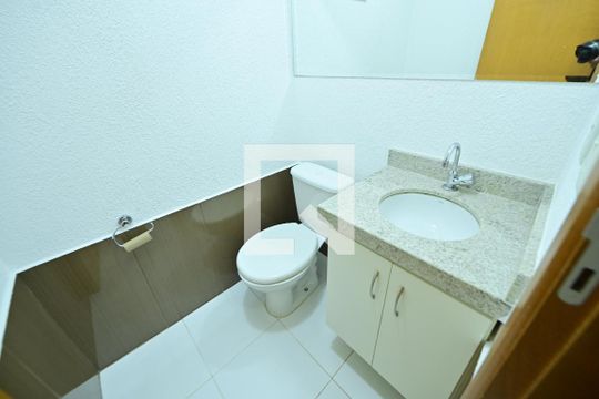 Banheiro de apartamento para alugar com 2 quartos, 70m² em Setor Pedro Ludovico, Goiânia