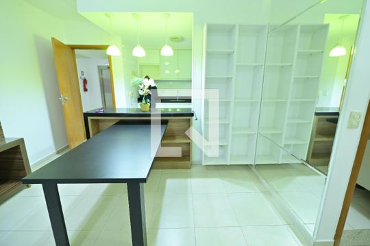 Sala/Cozinha de apartamento à venda com 2 quartos, 70m² em Setor Pedro Ludovico, Goiânia