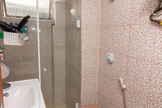 Banheiro de apartamento à venda com 2 quartos, 80m² em Lins de Vasconcelos, Rio de Janeiro