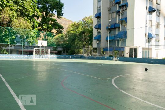 Quadra de apartamento para alugar com 2 quartos, 80m² em Fonseca, Niterói