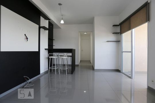 Apartamento para alugar com 3 quartos, 74m² em Tamboré, Barueri