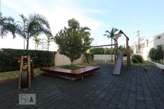 Playground de apartamento para alugar com 3 quartos, 74m² em Tamboré, Barueri