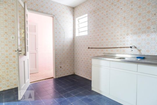 Cozinha de apartamento para alugar com 3 quartos, 95m² em Cidade Baixa, Porto Alegre