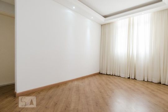 Apartamento para alugar com 1 quarto, 50m² em Baeta Neves, São Bernardo do Campo