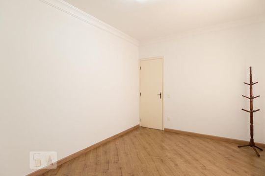 Quarto de apartamento para alugar com 1 quarto, 50m² em Baeta Neves, São Bernardo do Campo
