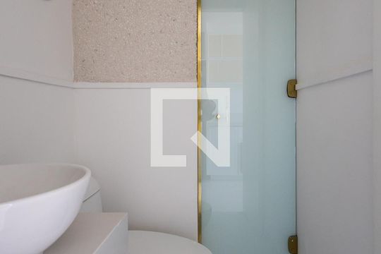 Banheiro de apartamento para alugar com 1 quarto, 27m² em Jardim Paulista, São Paulo