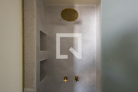 Banheiro de apartamento para alugar com 1 quarto, 27m² em Jardim Paulista, São Paulo