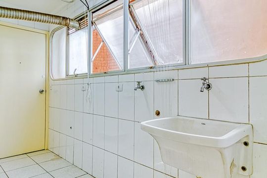 Área de serviço de apartamento à venda com 3 quartos, 112m² em Itaim Bibi, São Paulo