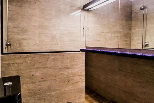 Banheiro de apartamento para alugar com 2 quartos, 98m² em Jardim Paulista, São Paulo