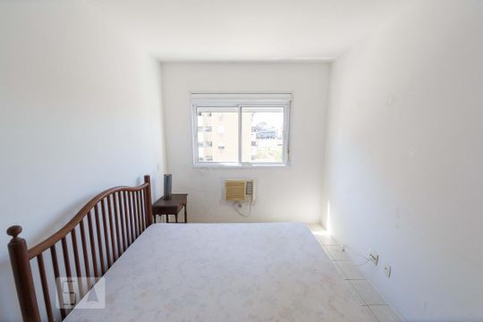 Quarto 1 de apartamento para alugar com 3 quartos, 77m² em Recreio dos Bandeirantes, Rio de Janeiro