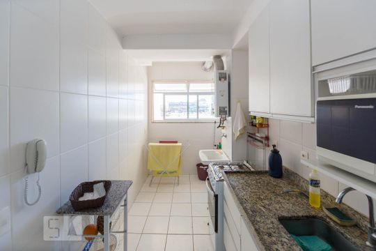 Cozinha de apartamento para alugar com 3 quartos, 77m² em Recreio dos Bandeirantes, Rio de Janeiro