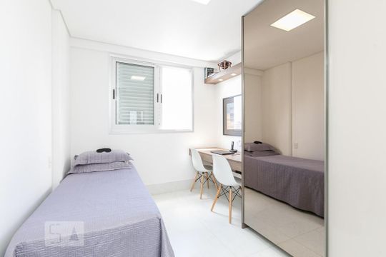 Quarto 1 de apartamento à venda com 2 quartos, 150m² em Savassi, Belo Horizonte