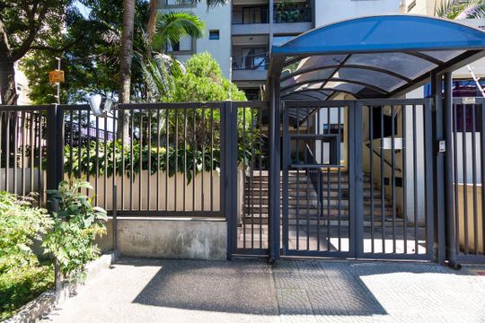 Fachada de apartamento à venda com 2 quartos, 63m² em Saúde, São Paulo