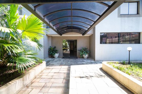 Entrada de apartamento à venda com 2 quartos, 63m² em Saúde, São Paulo