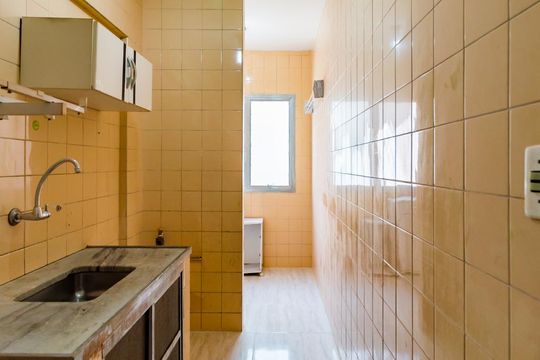 Cozinha de apartamento para alugar com 1 quarto, 45m² em Bosque, Campinas