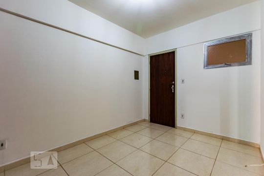 Sala de apartamento para alugar com 1 quarto, 45m² em Bosque, Campinas