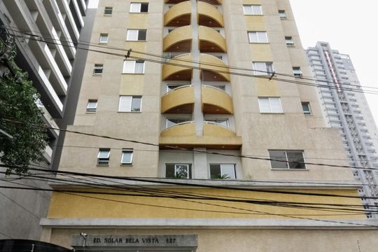Fachada de apartamento para alugar com 2 quartos, 61m² em Vila Osasco, Osasco