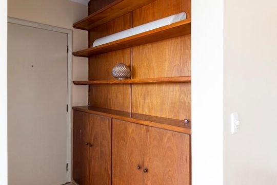 Corredor de entrada de apartamento à venda com 2 quartos, 64m² em Vila Monte Alegre, São Paulo