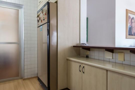Cozinha de apartamento à venda com 3 quartos, 91m² em Alto de Pinheiros, São Paulo