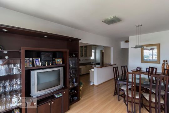 Sala de apartamento à venda com 3 quartos, 91m² em Alto de Pinheiros, São Paulo