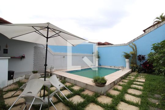 Quintal de casa à venda com 4 quartos, 262m² em Freguesia (jacarepaguá), Rio de Janeiro