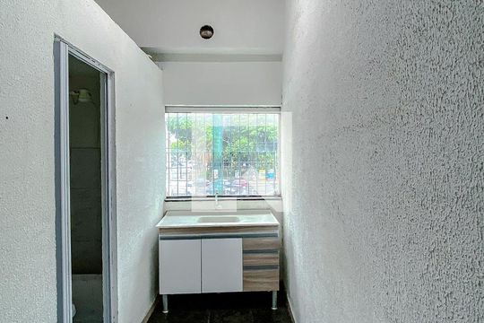 Cozinha de kitnet/studio para alugar com 1 quarto, 16m² em Brás, São Paulo