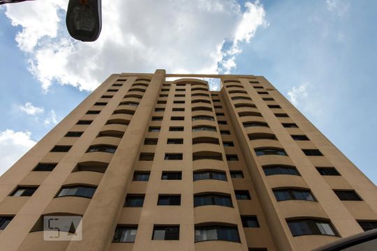 Fachada  de apartamento para alugar com 2 quartos, 58m² em Vila Bertioga, São Paulo