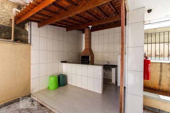 Churrasqueira  de apartamento para alugar com 2 quartos, 58m² em Vila Bertioga, São Paulo