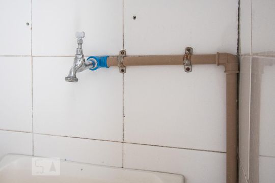 Banheiro de kitnet/studio à venda com 1 quarto, 35m² em Aclimação, São Paulo