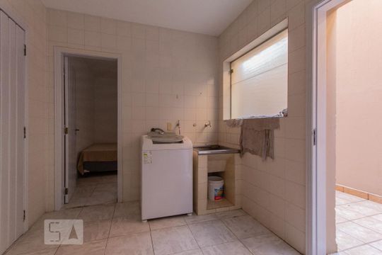 Área de serviço de casa de condomínio à venda com 4 quartos, 497m² em Jardim Morumbi, São Paulo