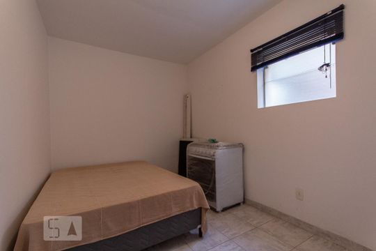 Quarto de serviço de casa de condomínio à venda com 4 quartos, 497m² em Jardim Morumbi, São Paulo